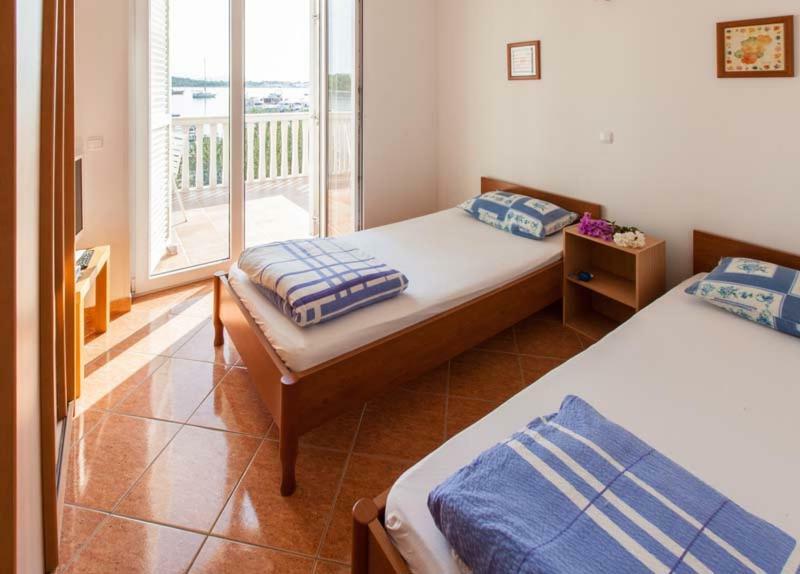 Apartmani Mudronja Murter Dış mekan fotoğraf